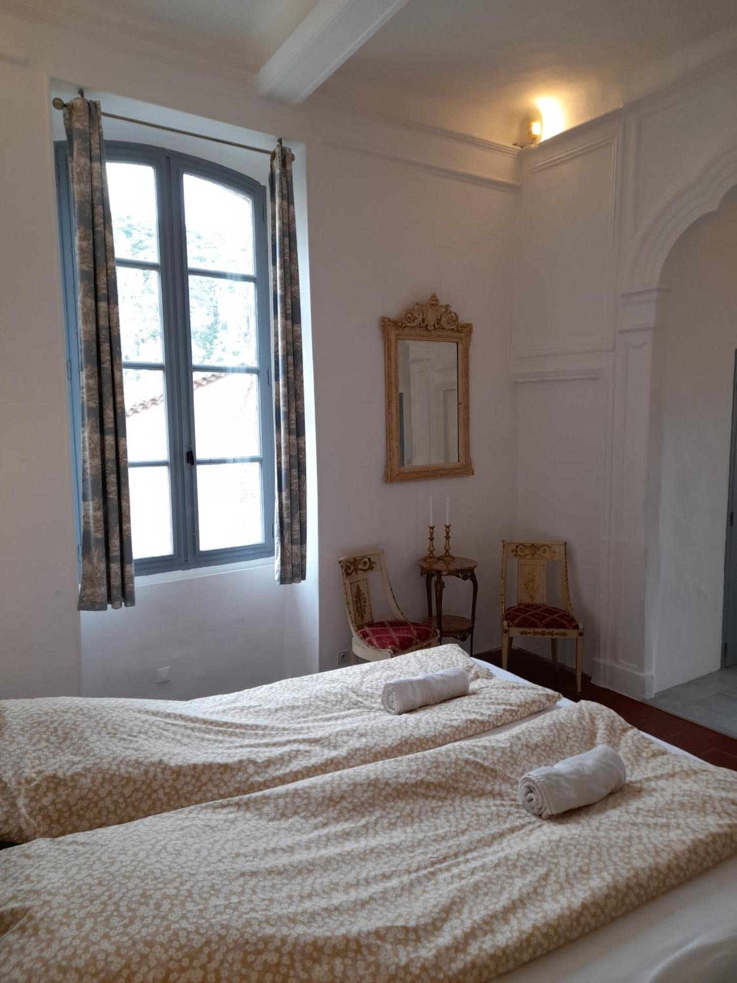 La Tour De Pezene Bed & Breakfast Anduze Rom bilde